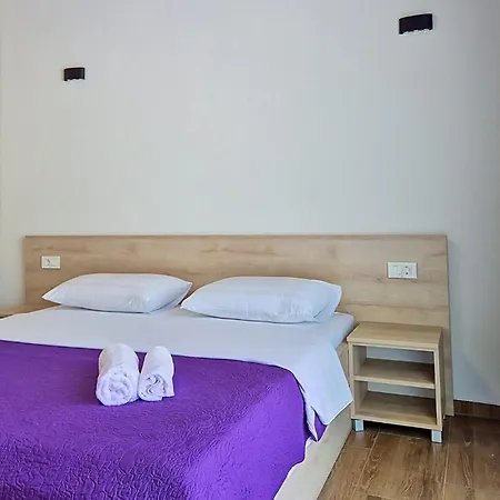 Apartment 3 Bedroom In *
